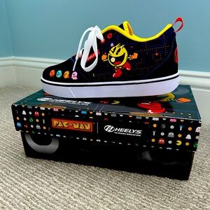 Heelys Pro 20 Pac-Man, Big Kids Size 7 (Women’s Size 8)